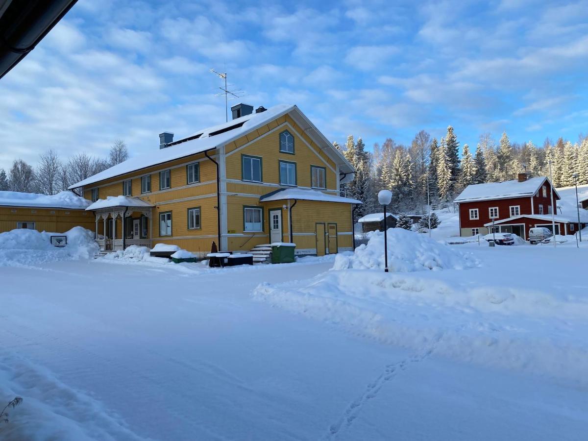 Lokatten Waerdshus Los Exterior photo